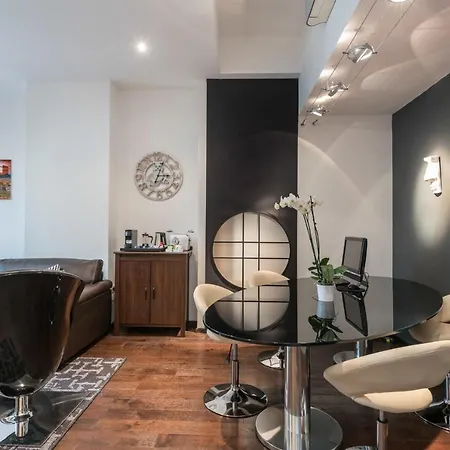 Art Gallery In - Hosted By Sweetstay Apartment Florence